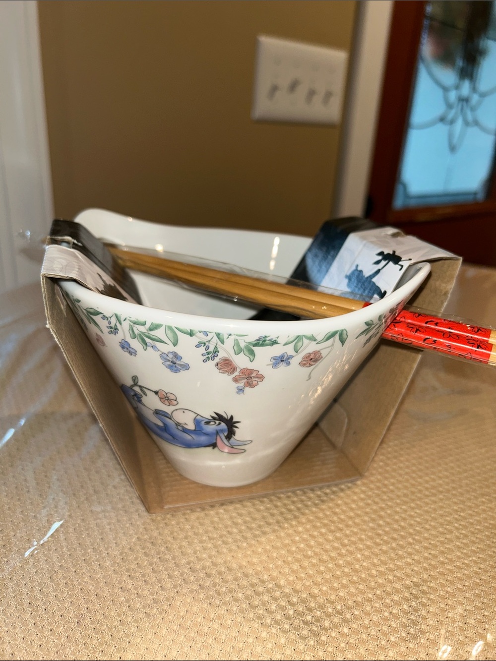 Winnie the Pooh and Eeyore Floral Ceramic Bowl with Chopsticks